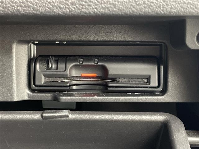 Nissan SERENA 2018 8280023-19