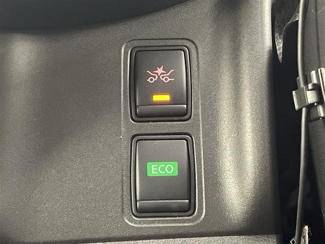 Nissan SERENA 2018 8280023-5