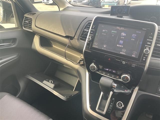 Nissan SERENA 2016 8280137-4