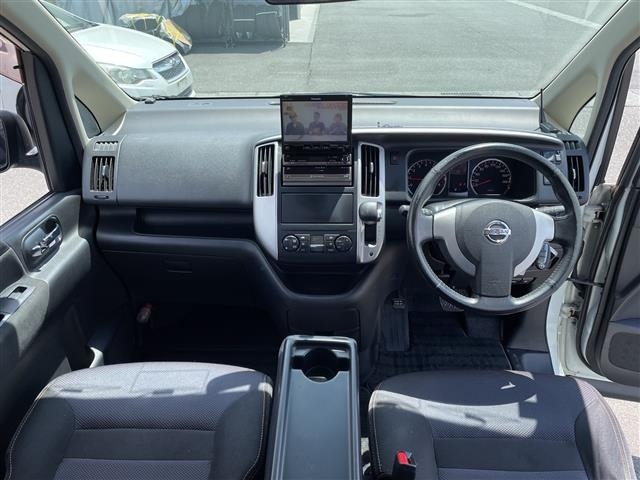 Nissan SERENA 2009 8280802-15