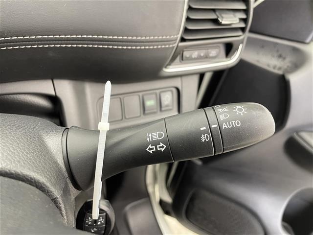 Nissan SERENA 2018 8281089-8
