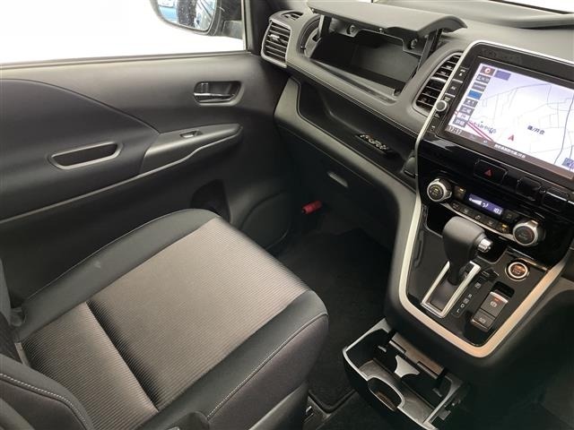 Nissan SERENA 2016 8282576-2