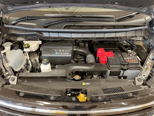 Nissan SERENA 2025 8282596-13