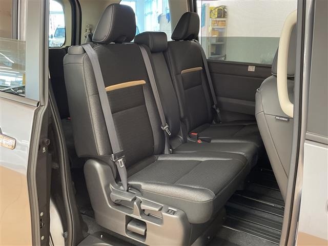 Nissan SERENA 2025 8282596-2