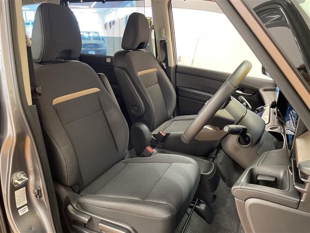 Nissan SERENA 2025 8282596-20