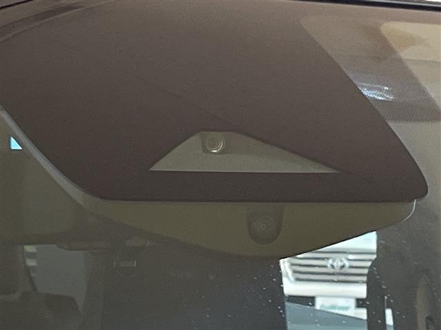 Nissan SERENA 2025 8282596-3