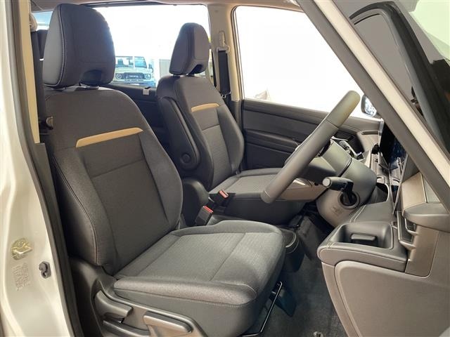 Nissan SERENA 2026 8282638-20
