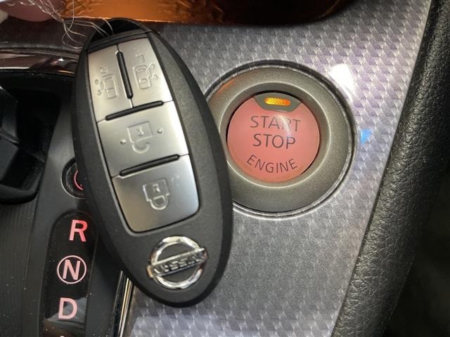 Nissan SERENA 2015 8282769-9