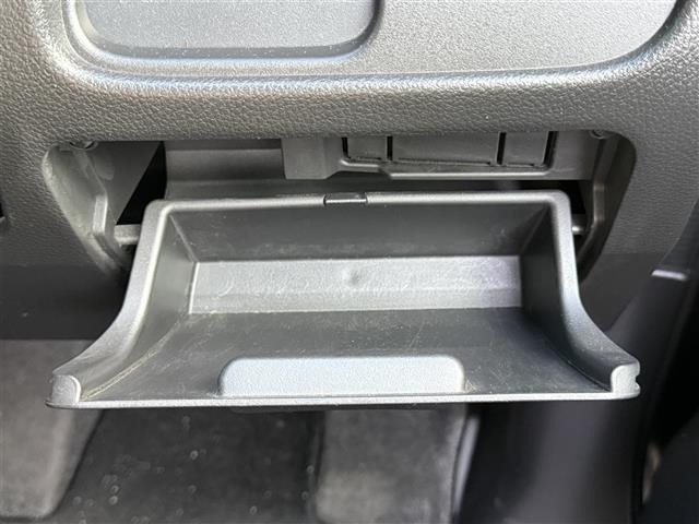 Nissan SERENA 2016 8282770-8