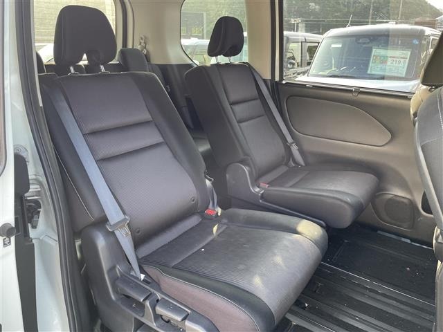 Nissan SERENA 2016 8282896-4