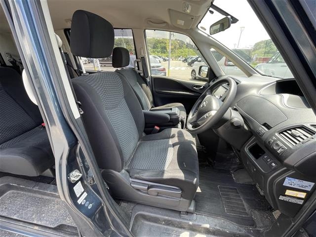 Nissan SERENA 2012 8282946-6