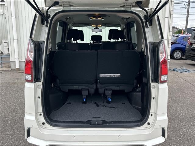 Nissan SERENA 2018 8282965-4