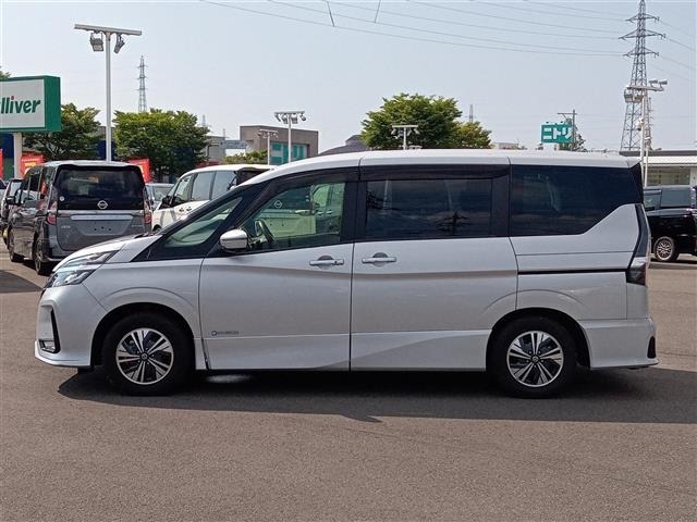 Nissan SERENA 2022 8282990-12