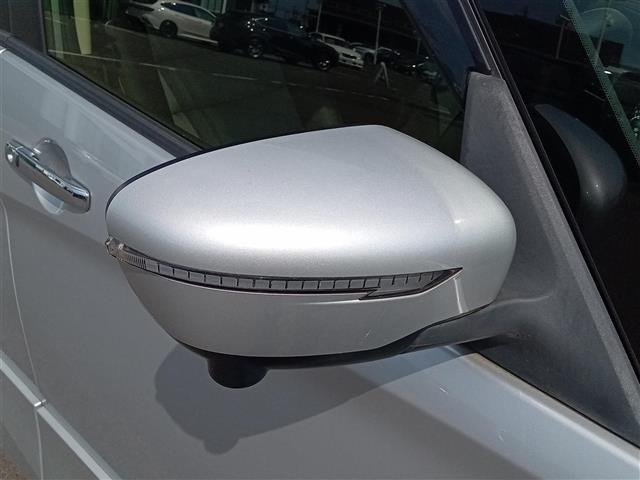 Nissan SERENA 2022 8282990-7