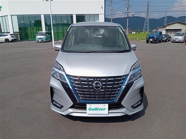Nissan SERENA 2022 8282990-9