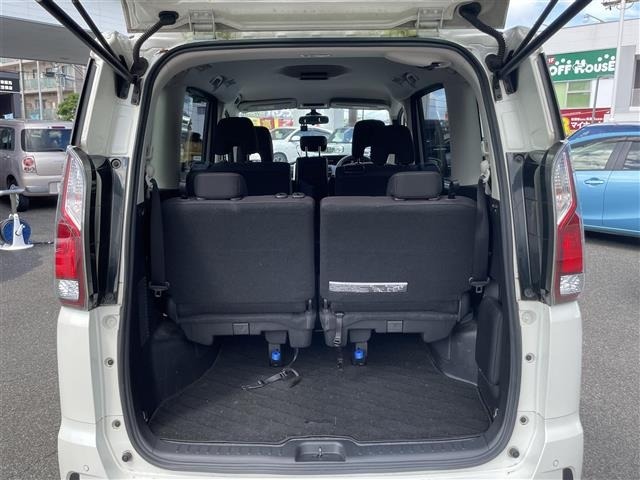 Nissan SERENA 2017 8283131-12
