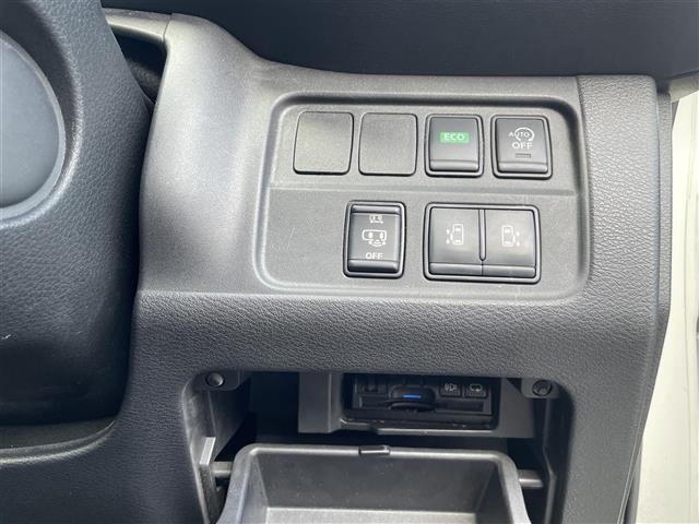 Nissan SERENA 2017 8283131-2
