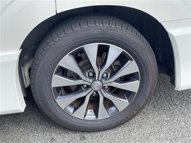 Nissan SERENA 2017 8283131-9