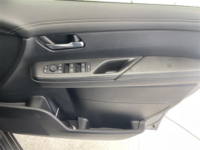 Nissan SERENA 2025 8283248-12
