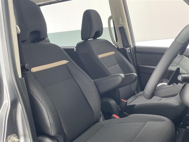Nissan SERENA 2025 8283248-23