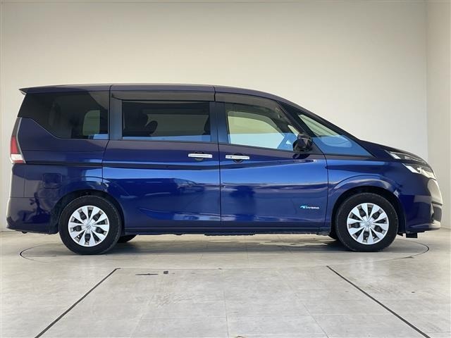 Nissan SERENA 2017 8283542-2