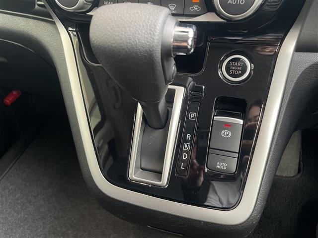 Nissan SERENA 2016 8283637-5