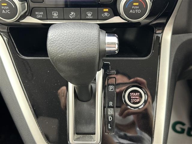 Nissan SERENA 2017 8283740-5