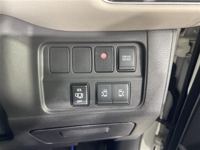 Nissan SERENA 2022 8283828-9