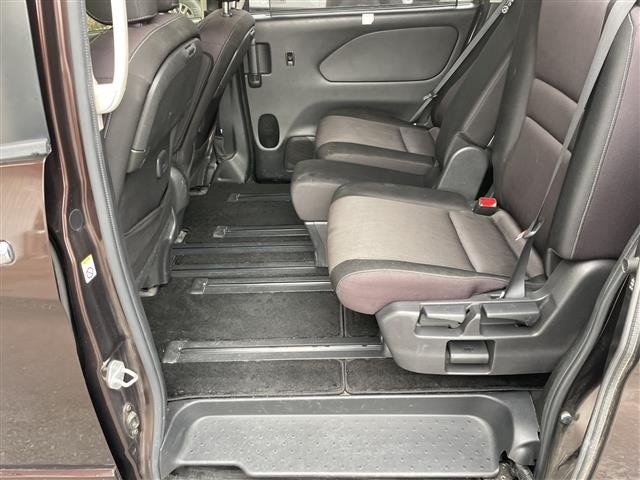 Nissan SERENA 2017 8283829-9