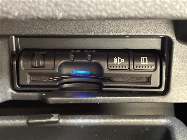 Nissan SERENA 2018 8283931-3