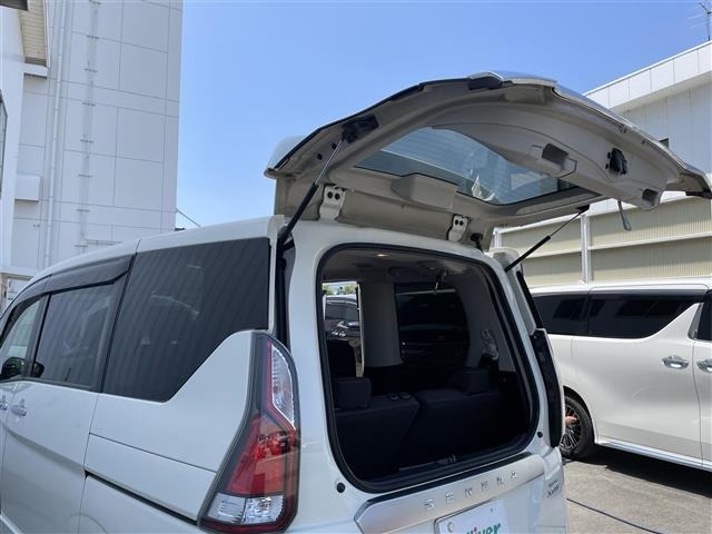 Nissan SERENA 2018 8284017-4
