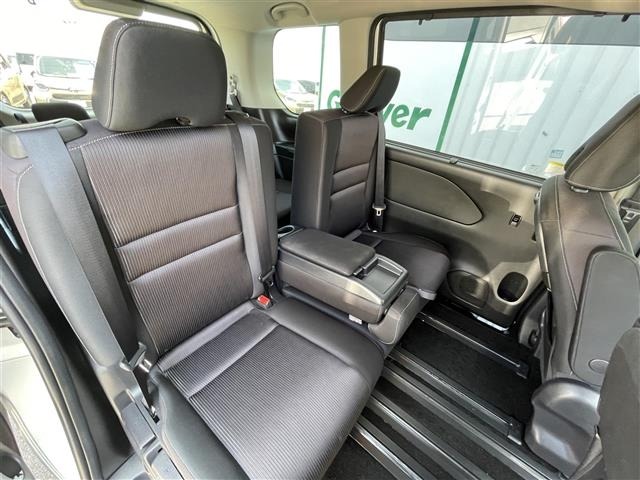 Nissan SERENA 2018 8284017-9