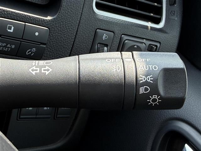 Nissan SERENA 2012 8284180-3