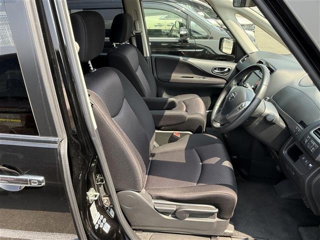 Nissan SERENA 2012 8284180-4