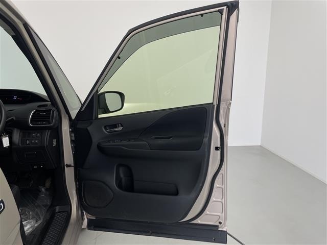 Nissan SERENA 2017 8284298-20