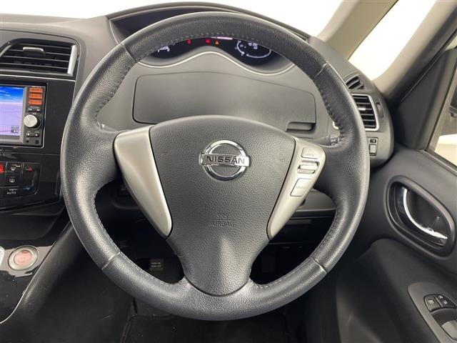 Nissan SERENA 2013 8284355-1