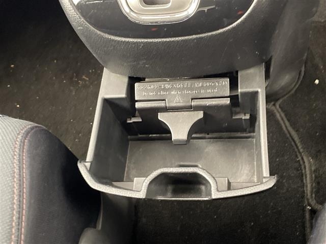 Nissan SERENA 2013 8284355-6