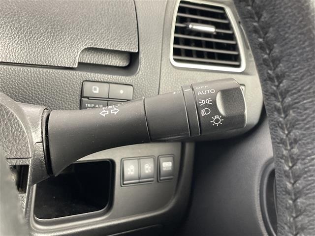 Nissan SERENA 2013 8284355-9
