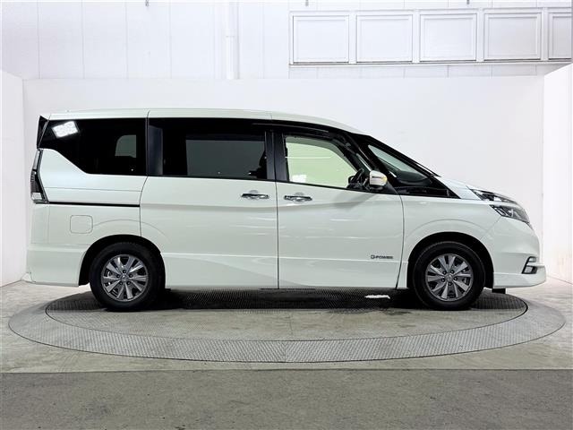 Nissan SERENA 2018 8284442-6