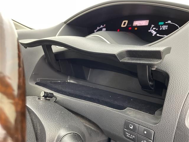 Nissan SERENA 2012 8284476-2