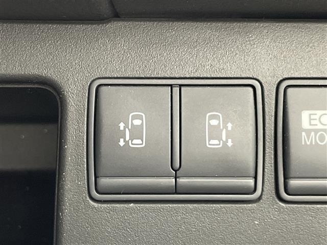 Nissan SERENA 2012 8284476-3