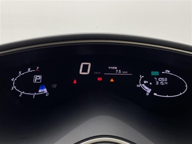 Nissan SERENA 2012 8284476-6