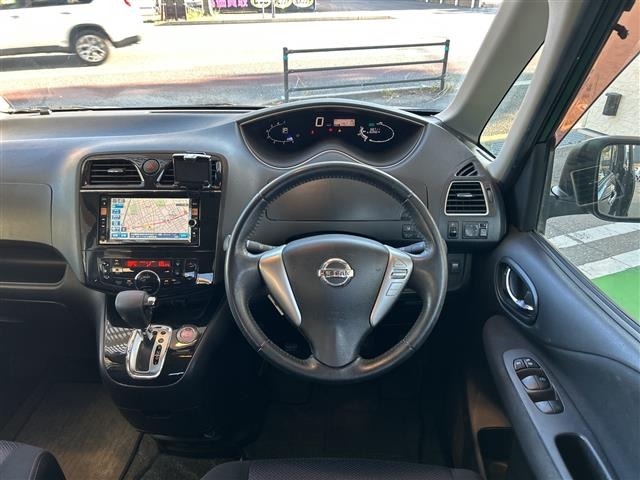 Nissan SERENA 2011 8284566-11