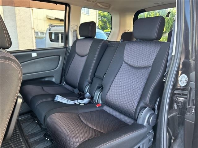 Nissan SERENA 2011 8284566-7