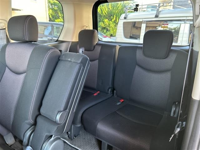 Nissan SERENA 2011 8284566-8