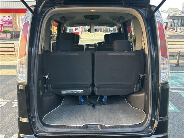 Nissan SERENA 2011 8284566-9