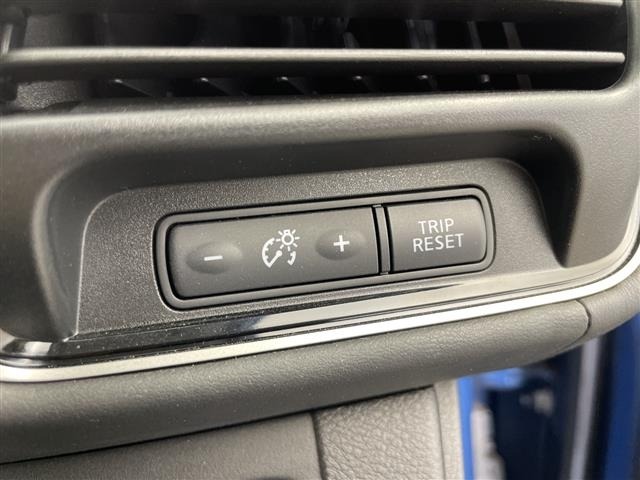 Nissan SERENA 2017 8284617-11