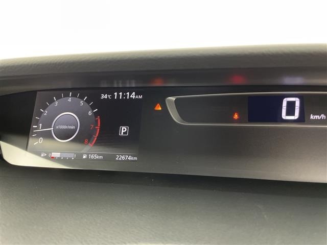 Nissan SERENA 2017 8284617-8