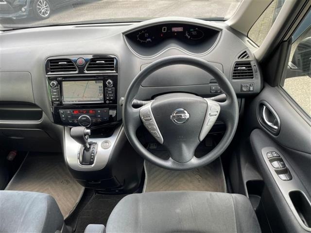Nissan SERENA 2014 8284752-2