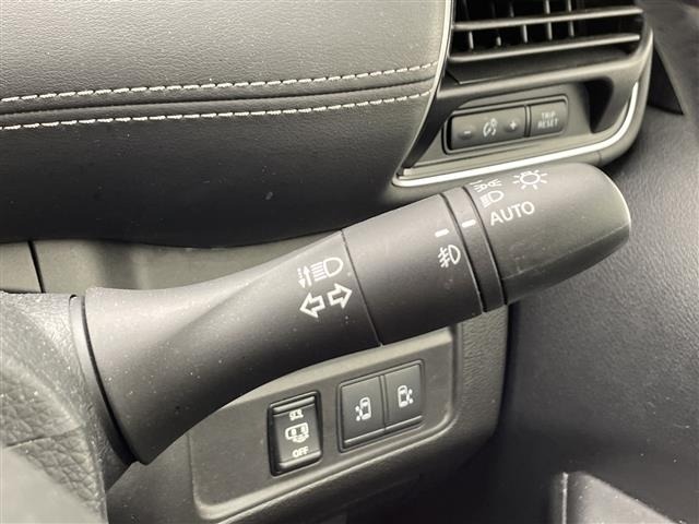Nissan SERENA 2018 8284801-11